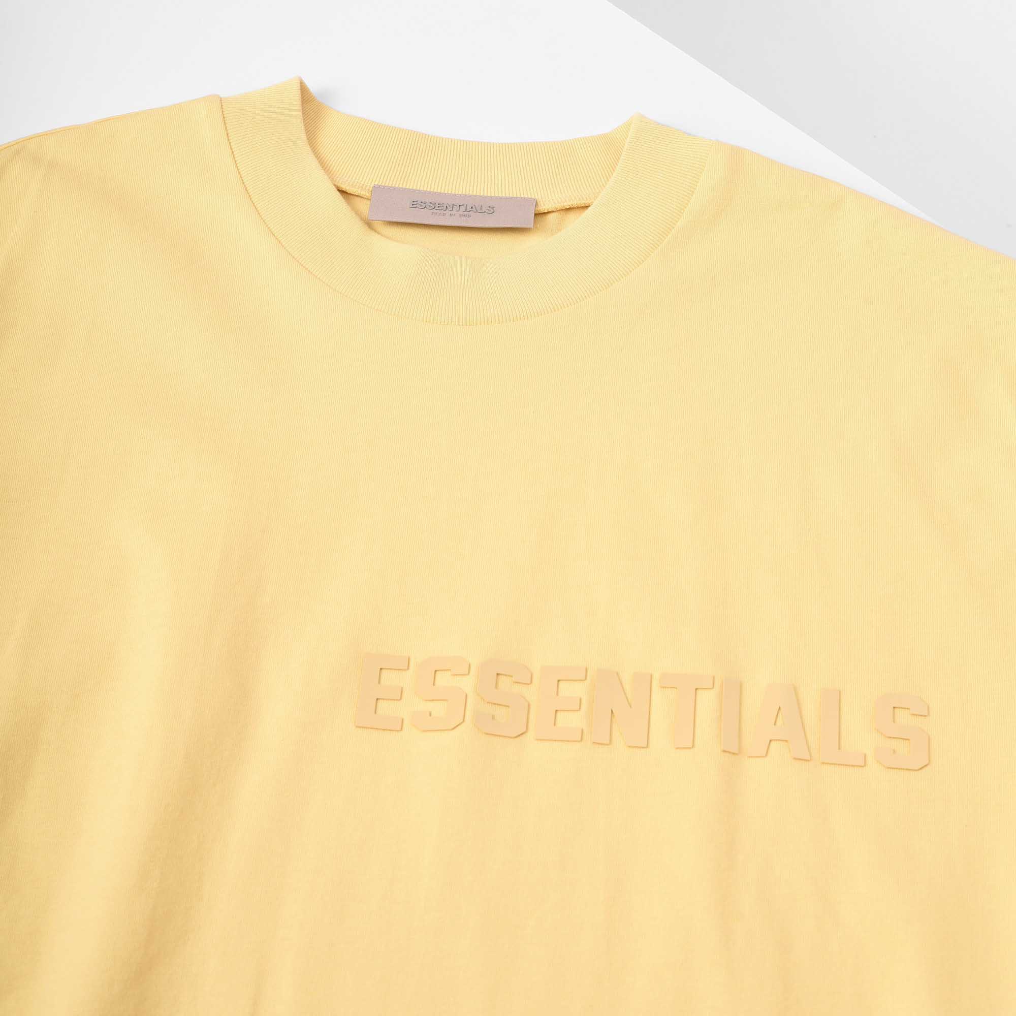 FOG ESSENTIALS SS23 T-SHIRT - LIGHT TUSCA