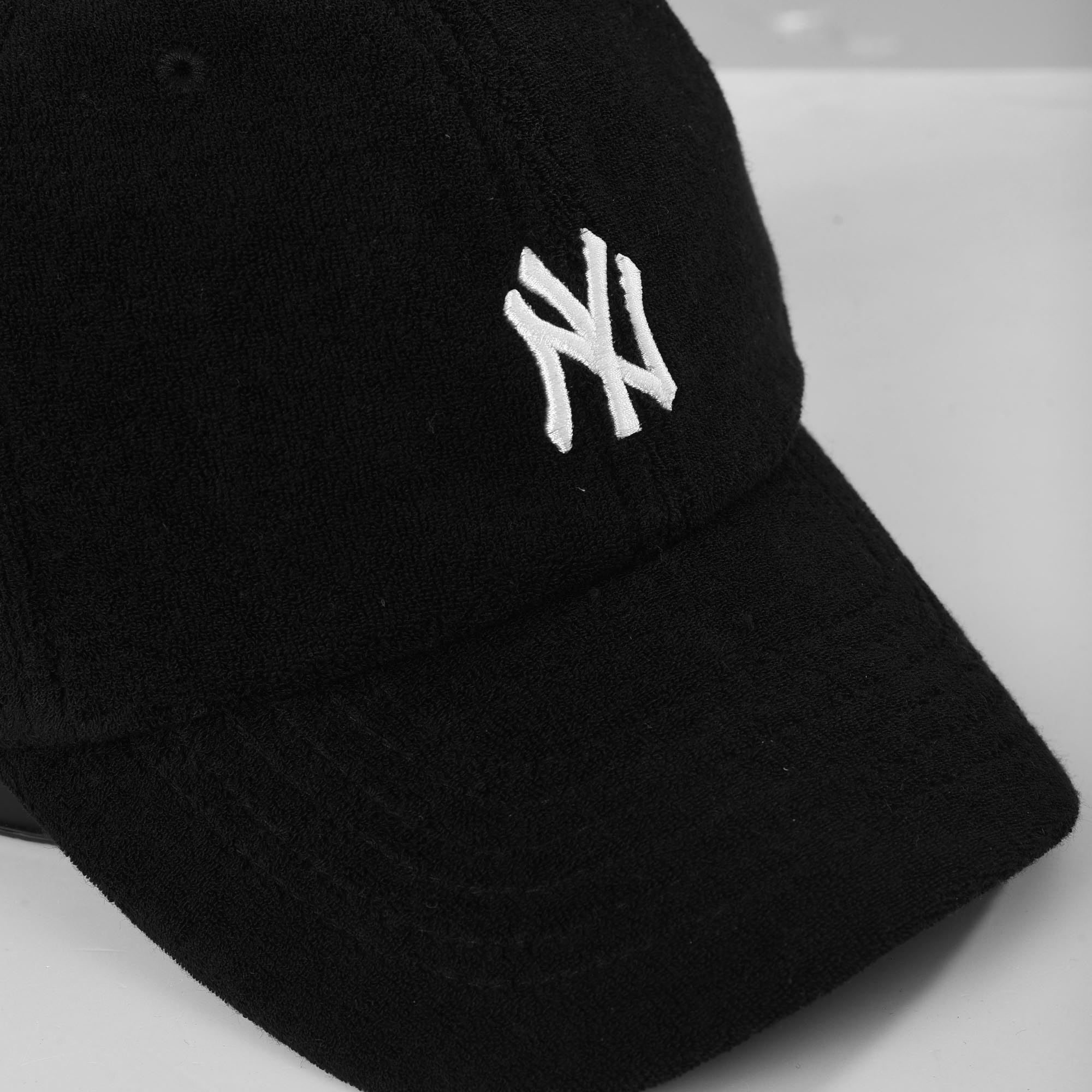 MLB NY CURVED CAP - BLACK