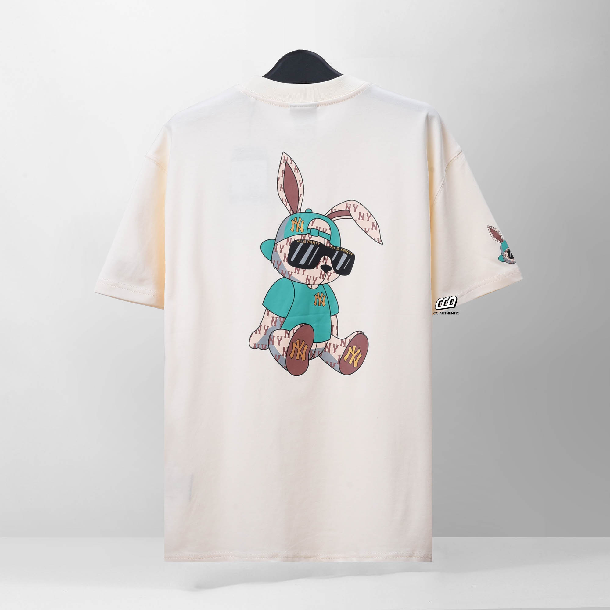 NEW ERA BACK RABBIT T-SHIRT - IVORY