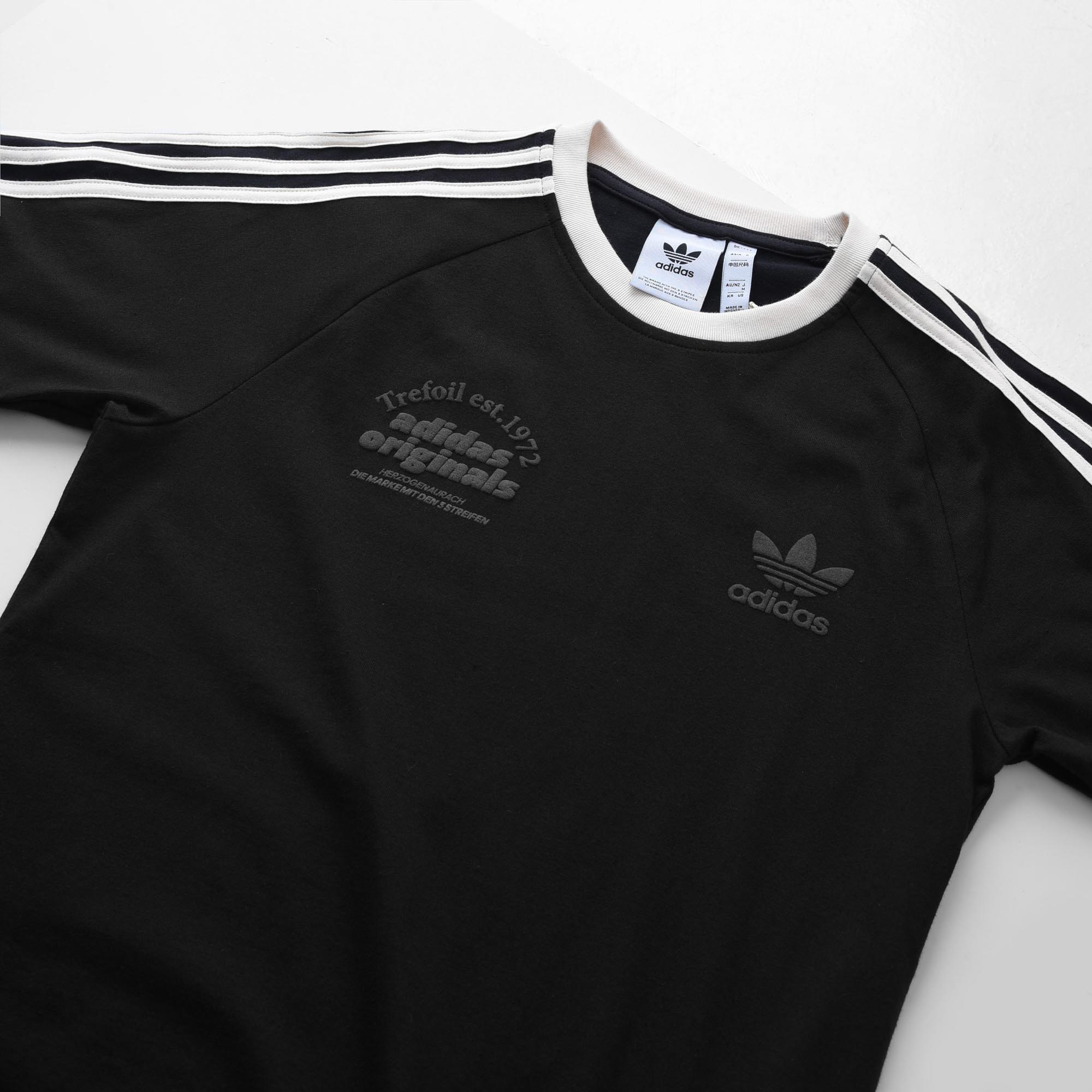 ADIDAS GRAPHIC CALI T-SHIRT - BLACK