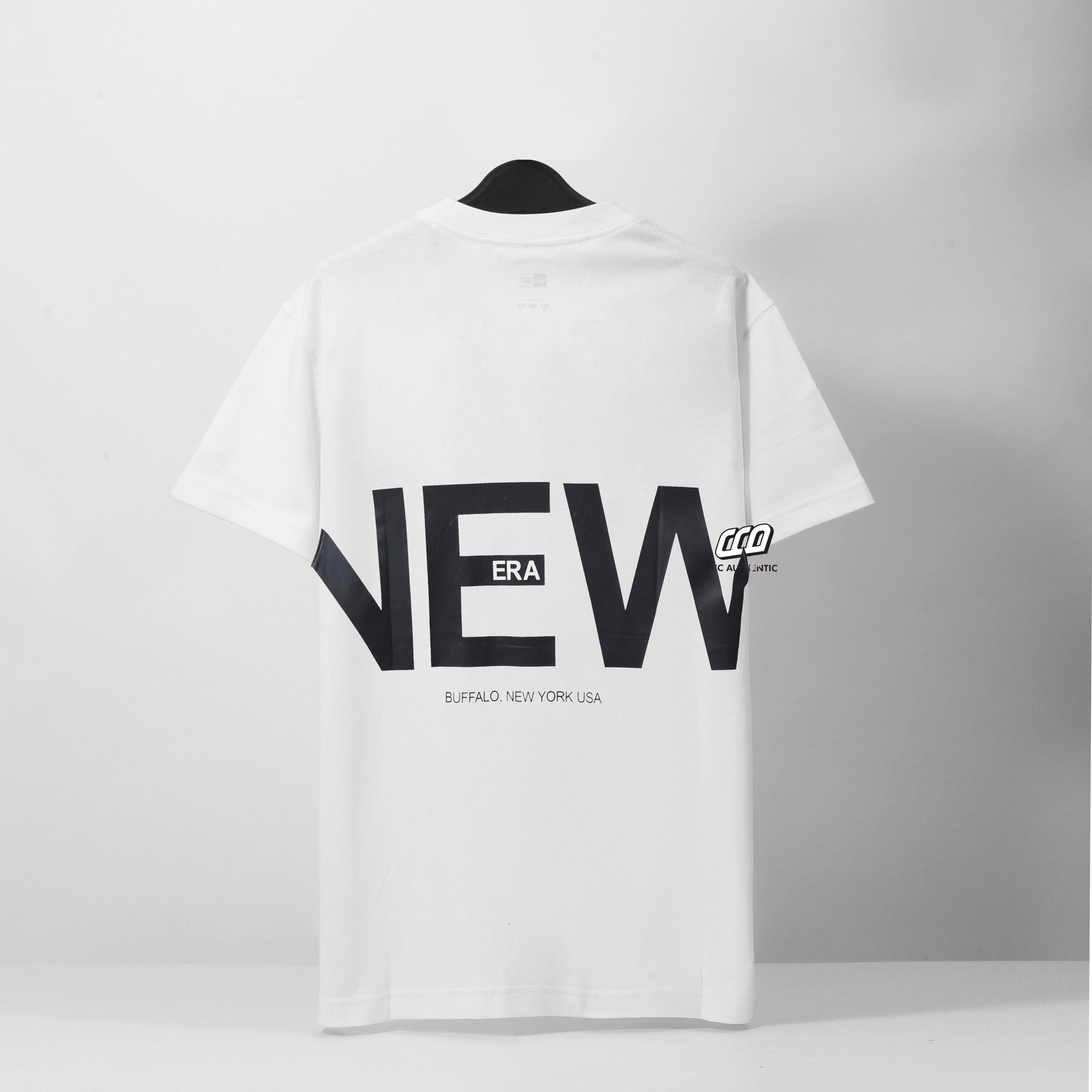 NEW ERA ZOOM UP LOGO T-SHIRT - WHITE