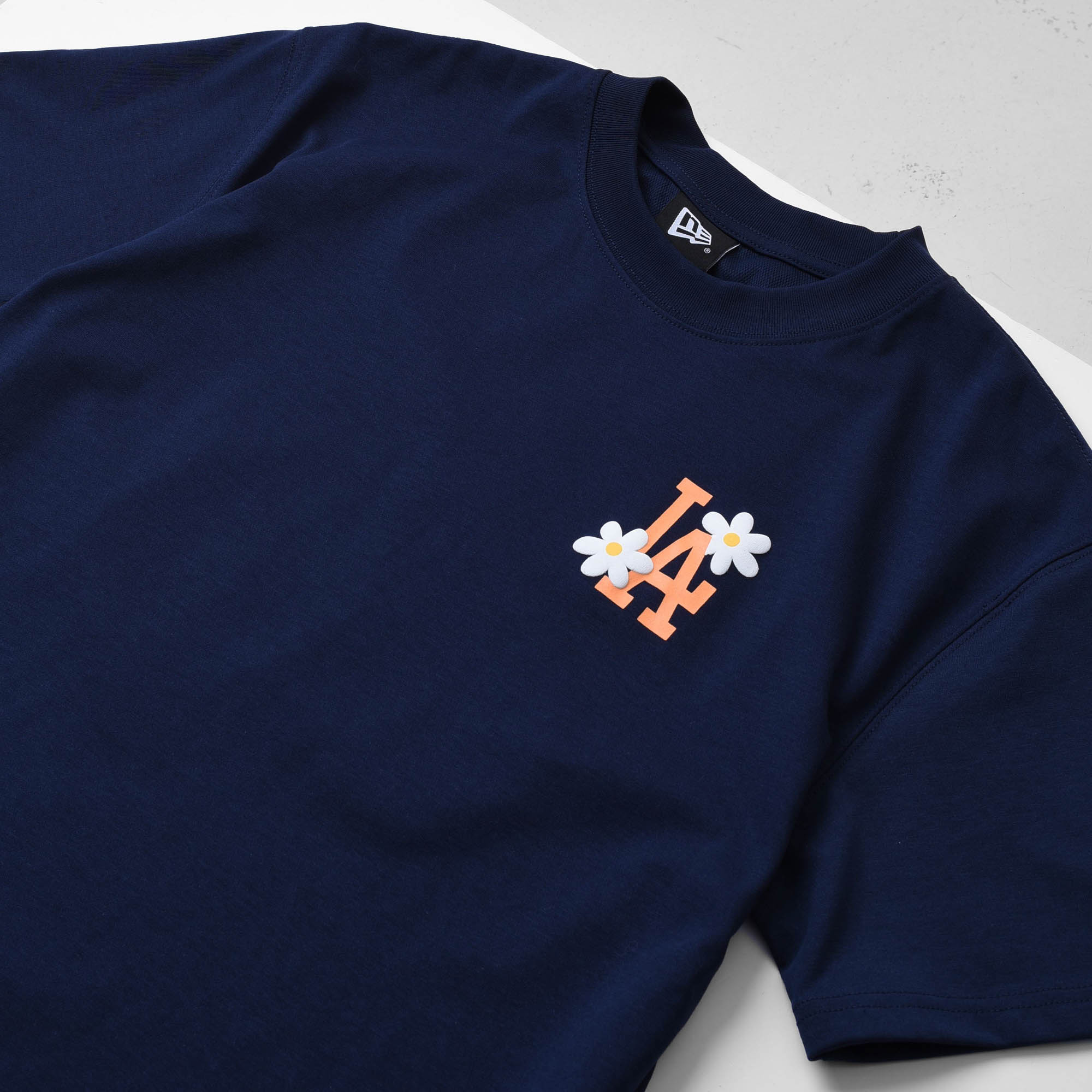 NEW ERA CHRYSAN T-SHIRT - NAVY