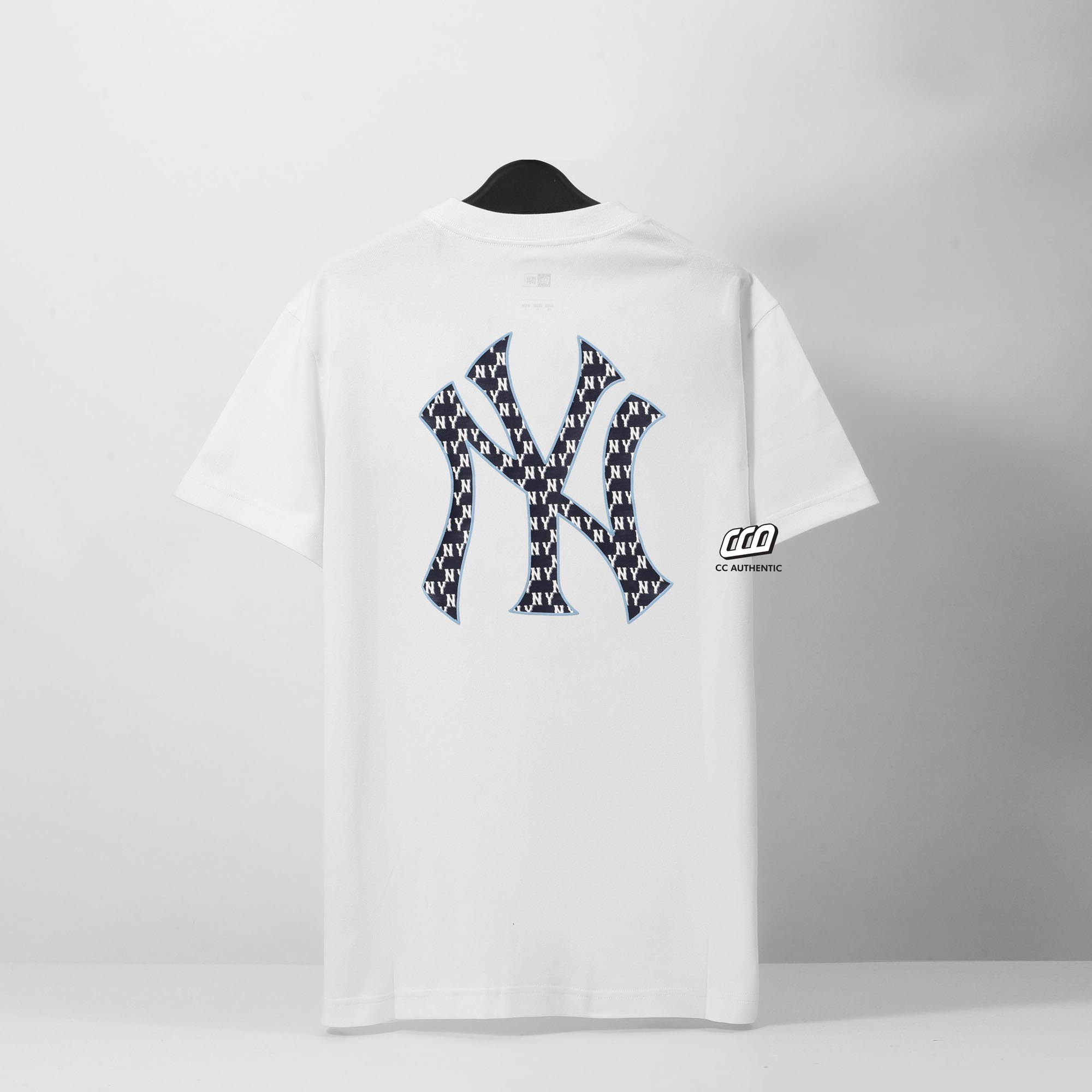 NEW ERA MONOGRAM BIG LUX T-SHIRT  - WHITE