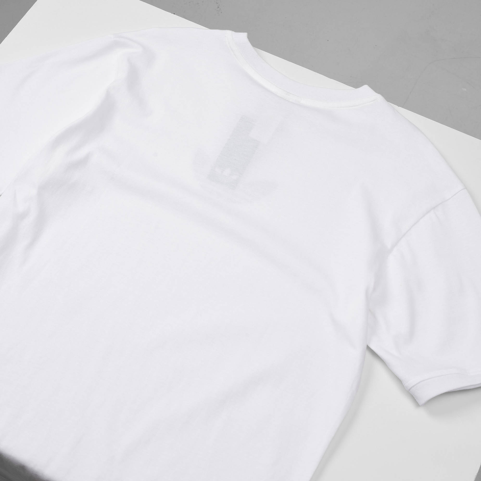 ADIDAS ORIGINALS CENTRE OVERSIZE T-SHIRT - WHITE