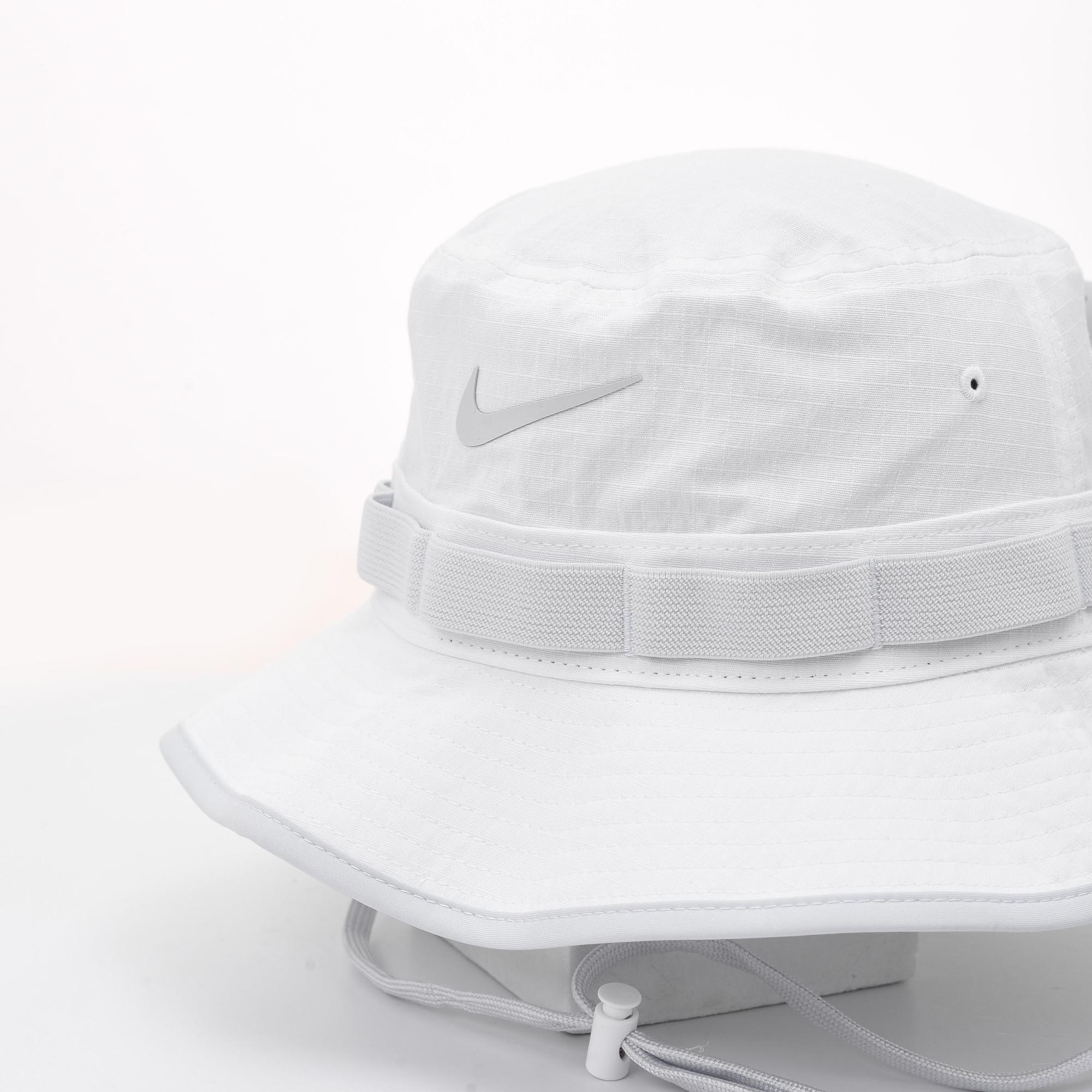 NIKE BOONIE BUCKET HAT - WHITE