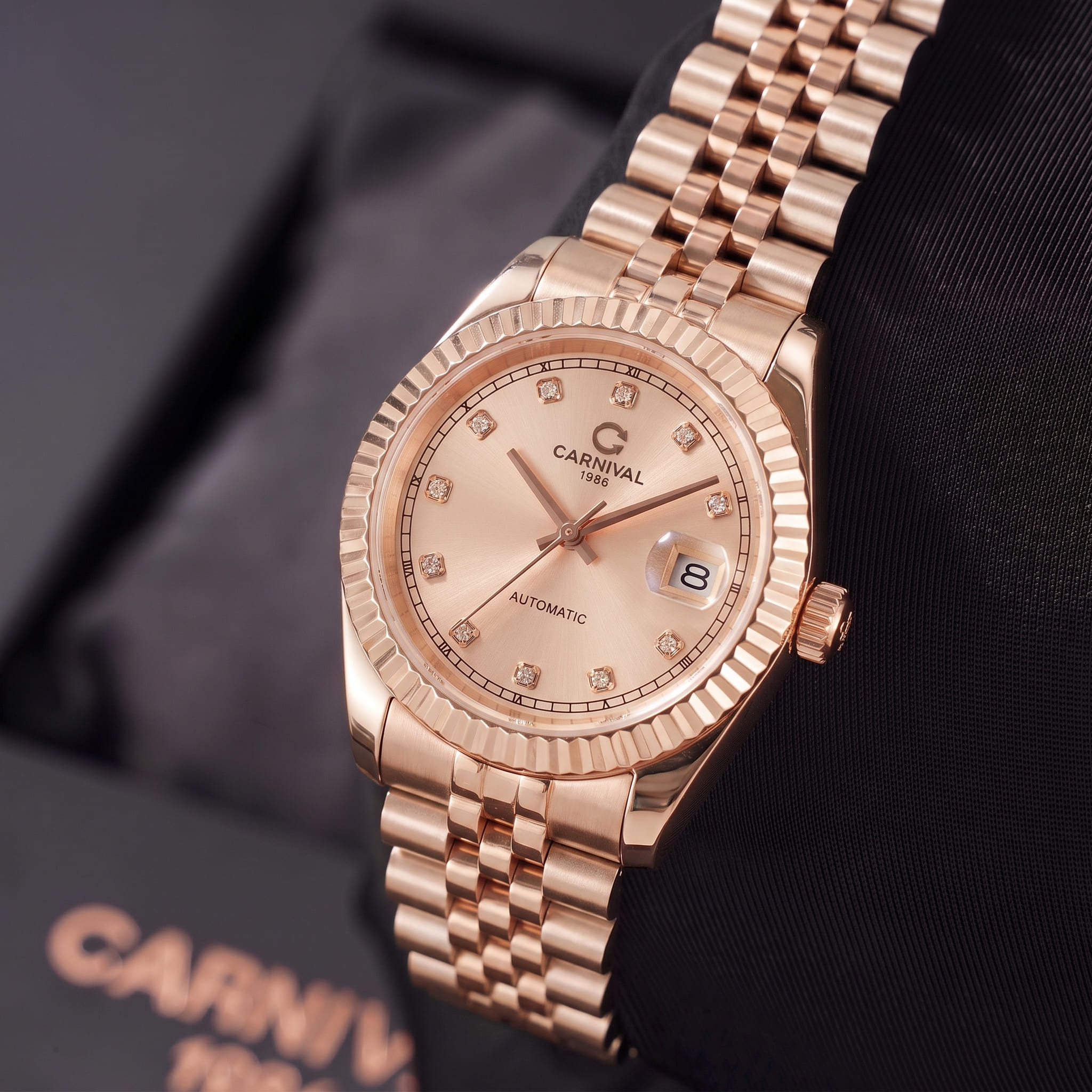 ĐỒNG HỒ NAM CARNIVAL 8250G VH NN AUTOMATIC 38MM