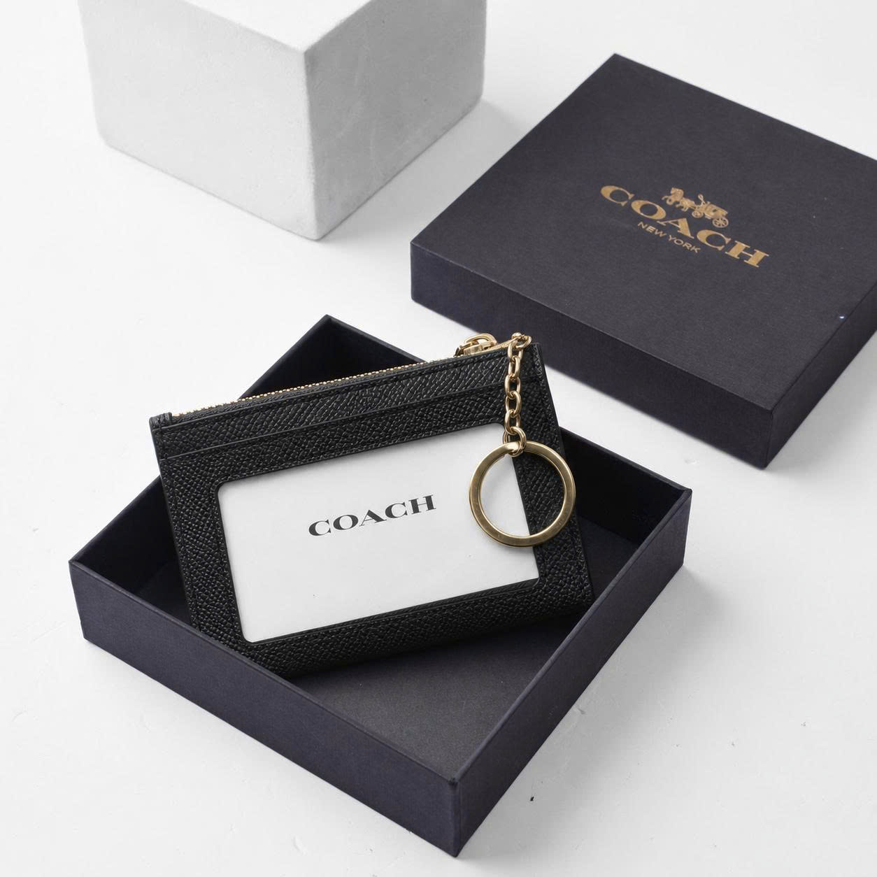 COACH VALUE SKINNY ZIP ID CARD  - BLACK