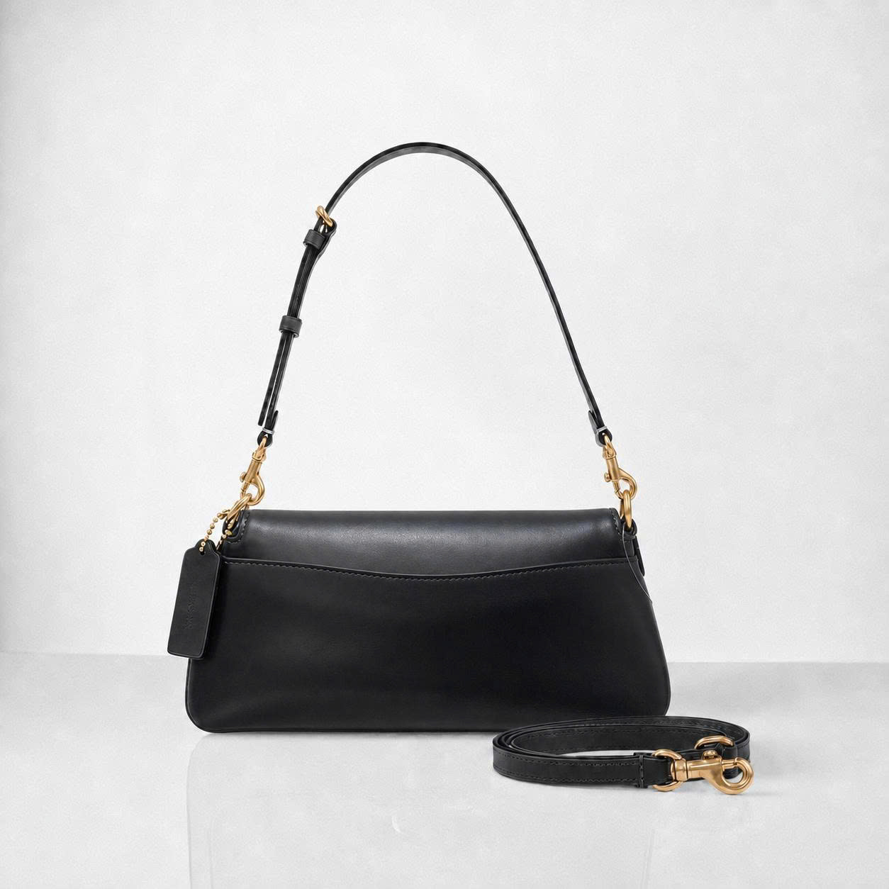 COACH JET SHOULDER BAG - BLACK