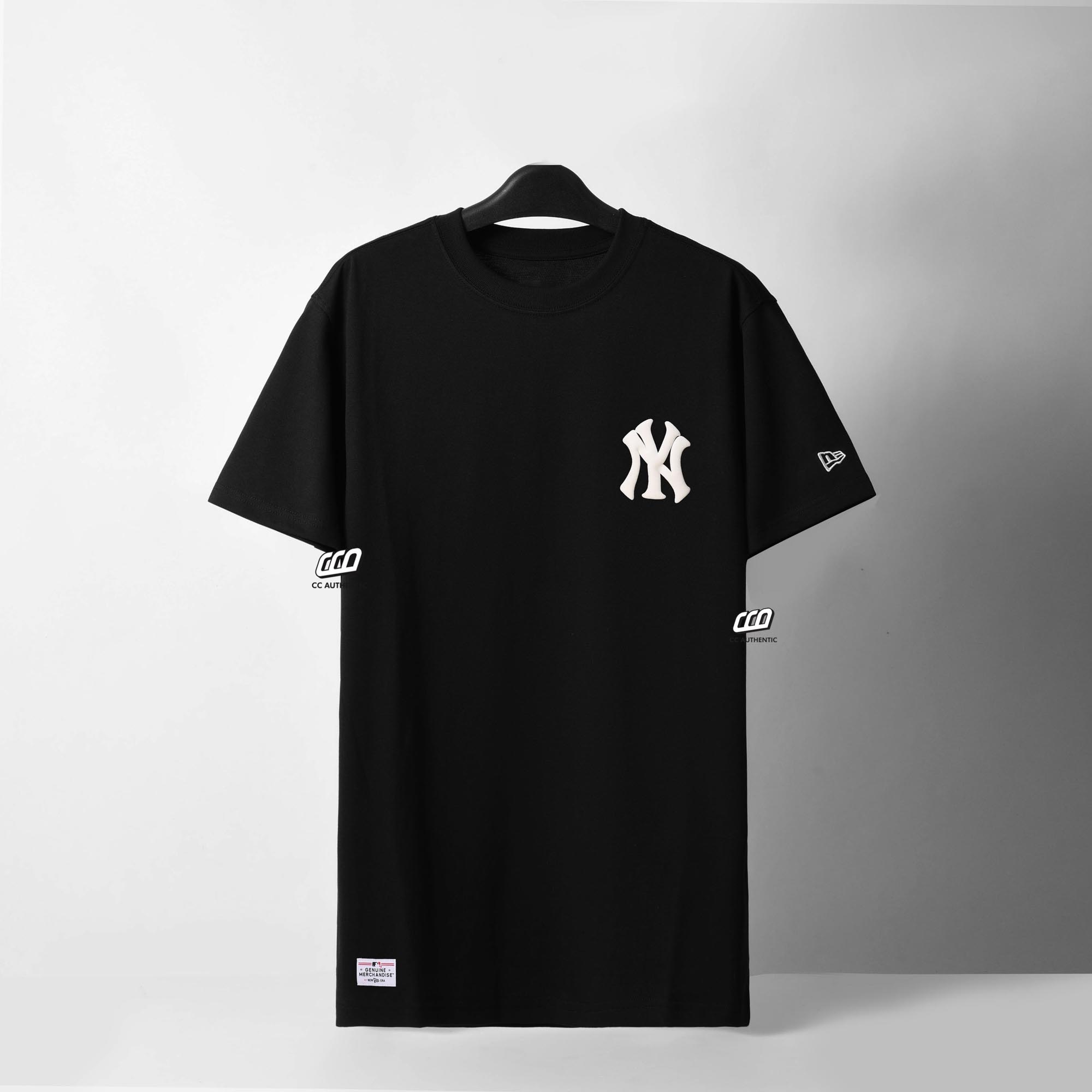 NEW ERA NYYK FLOWERS T-SHIRT - BLACK