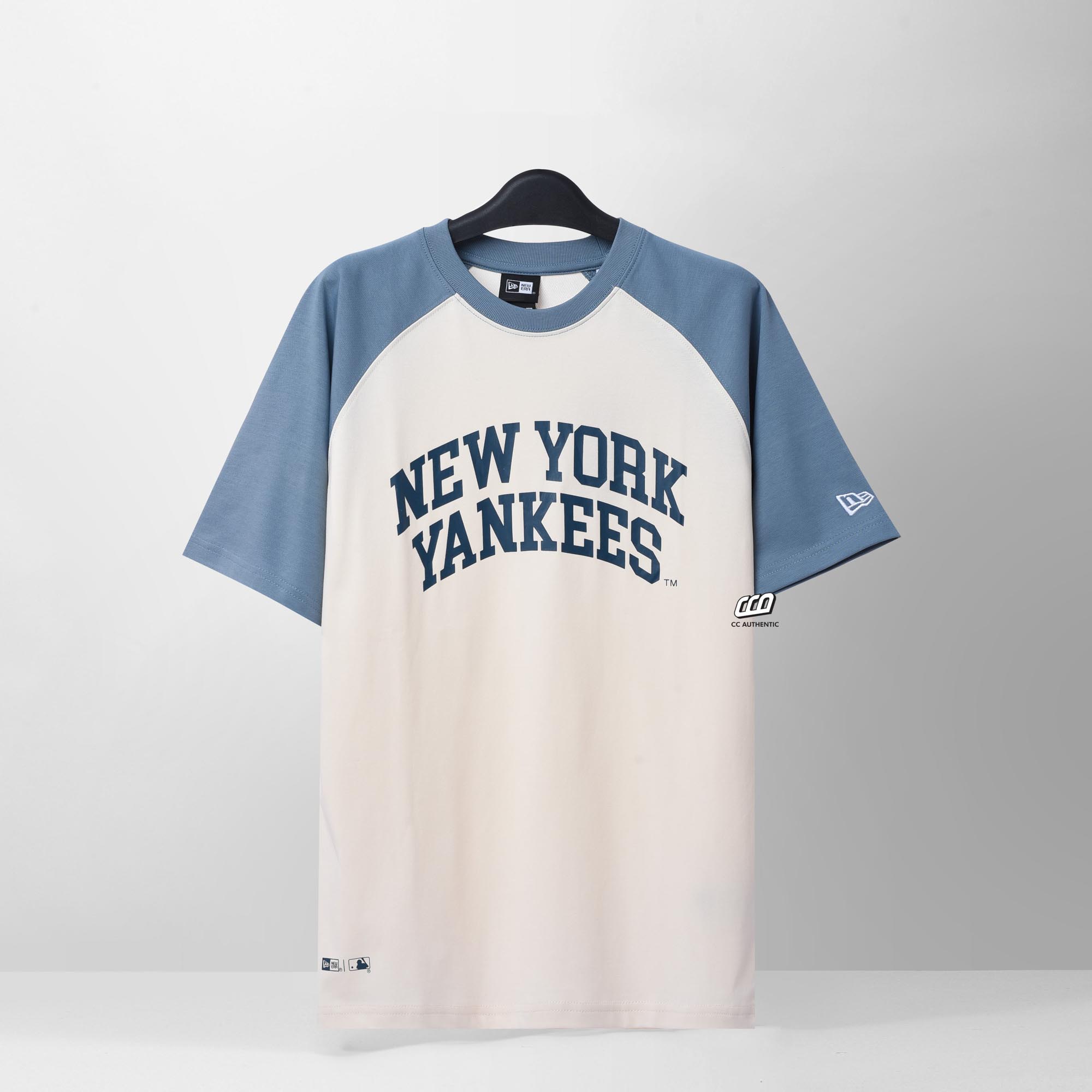 NEW ERA ARCH T-SHIRT - SKYBLUE/IVORY