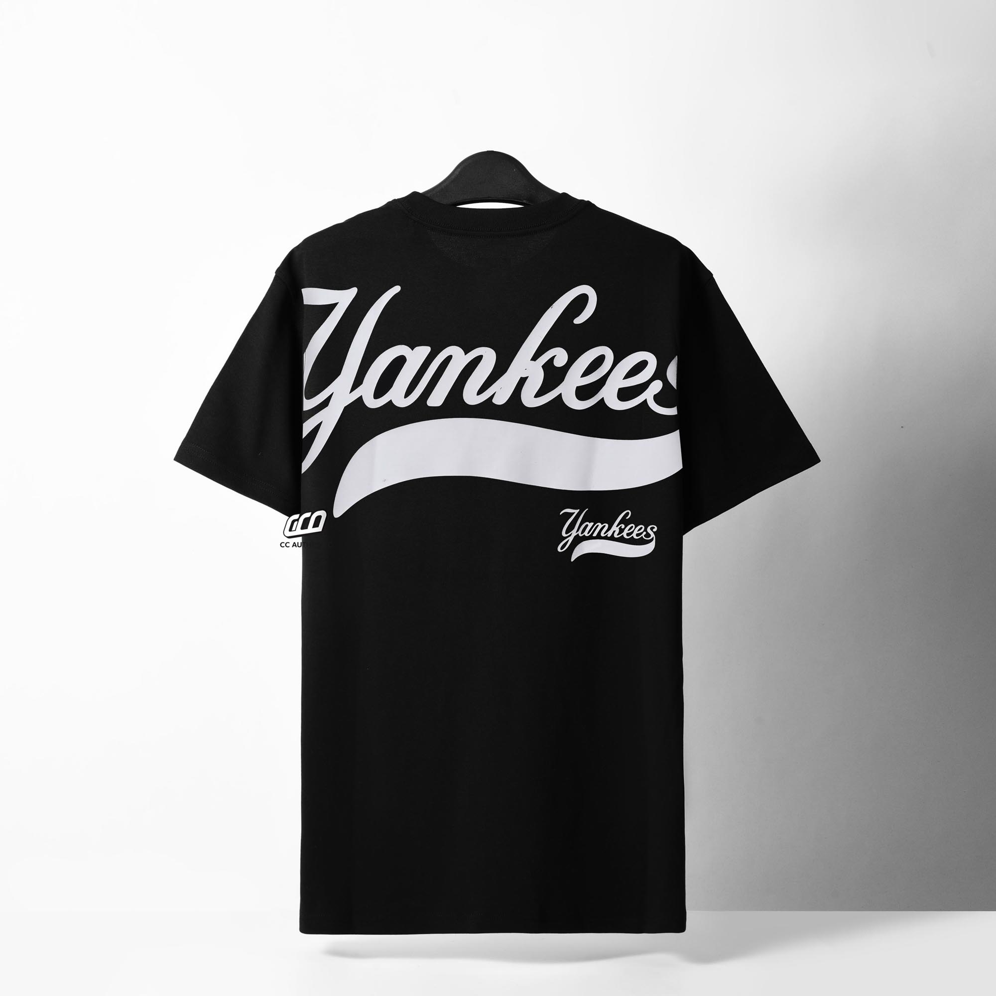 NEW ERA YANKEES IN BACK T-SHIRT - BLACK