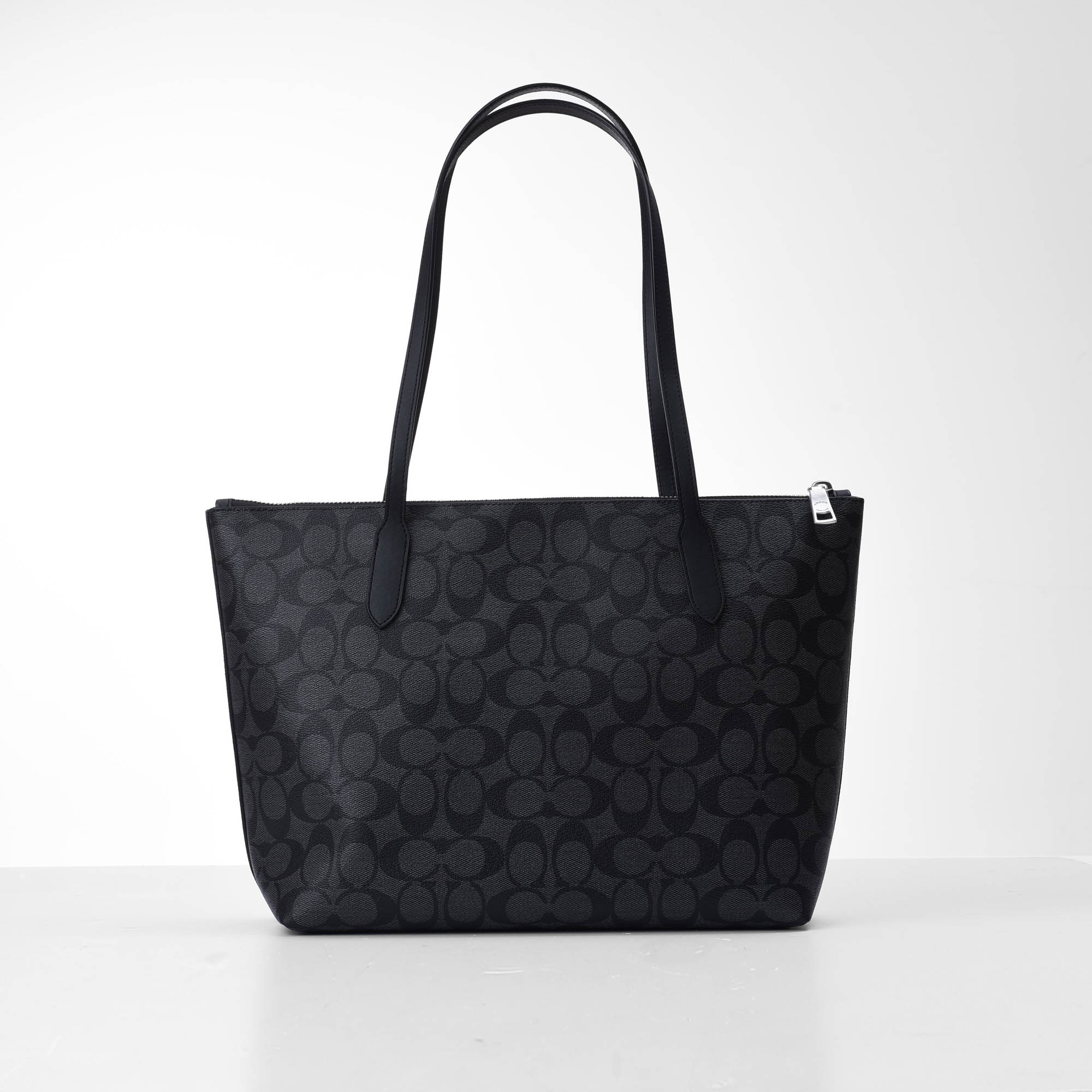 COACH SIGNATURE CANVAS ZIP TOTE BAG - BLACK