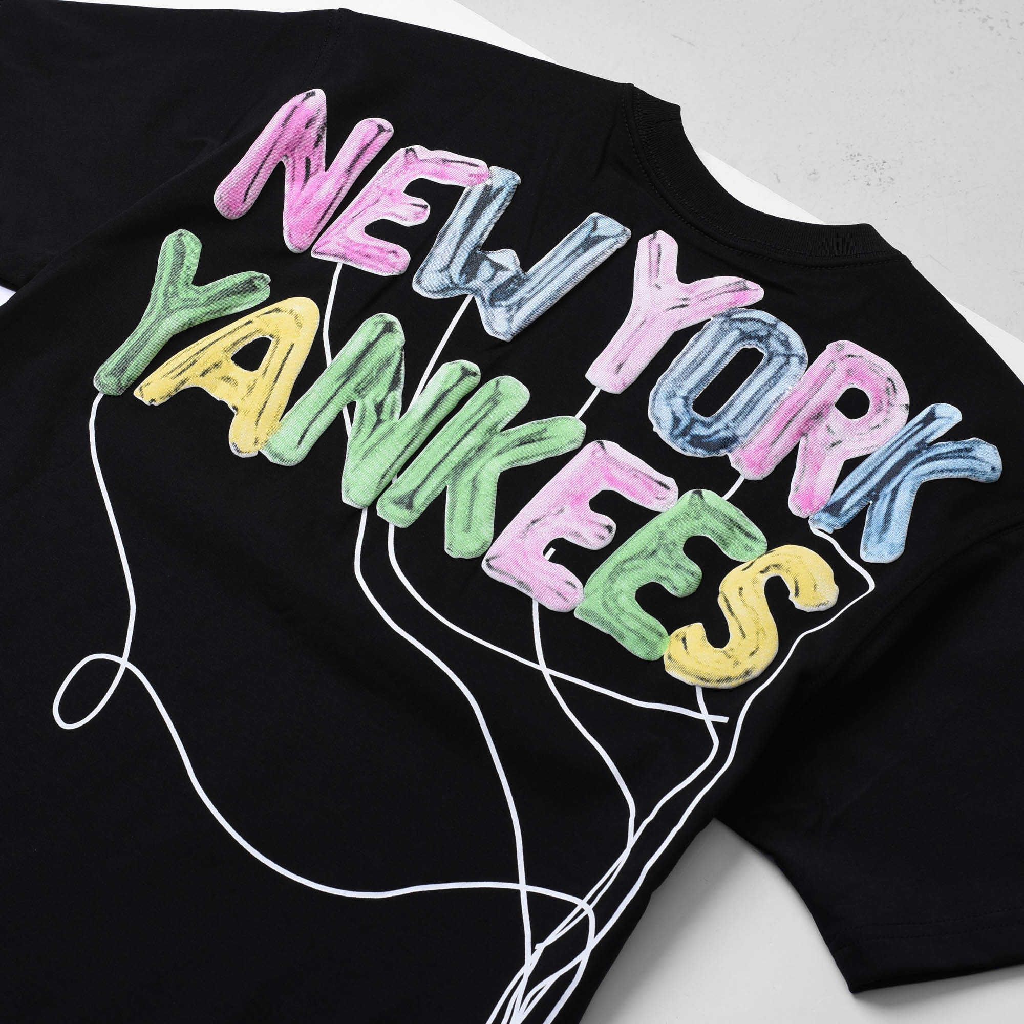 NEW ERA BALLOON RABBIT T-SHIRT - BLACK