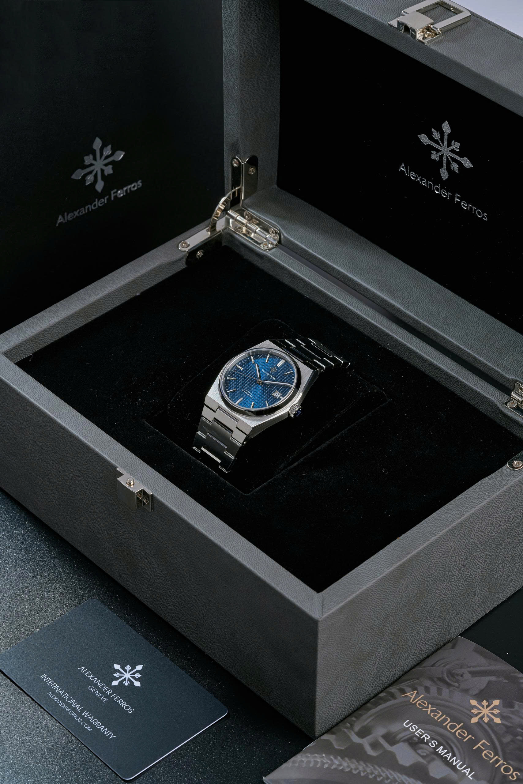 ĐỒNG HỒ NAM ALEXANDER FERROS 5052S/05 AUTOMATIC 38MM