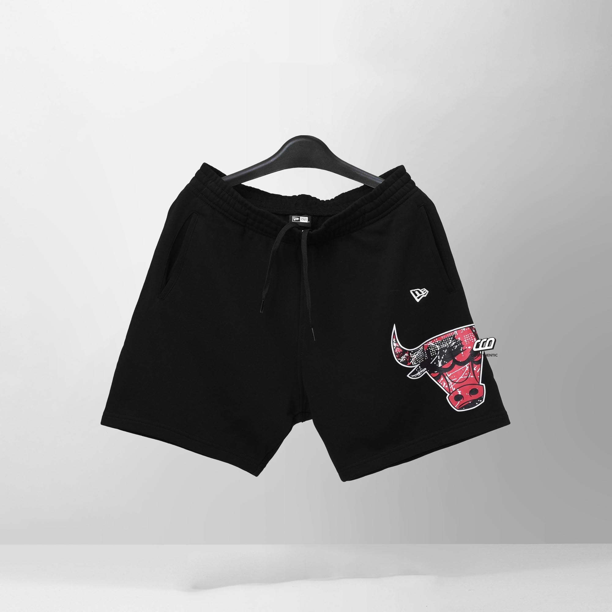 NEW ERA CHICAGO BULLS NBA SHORT - BLACK