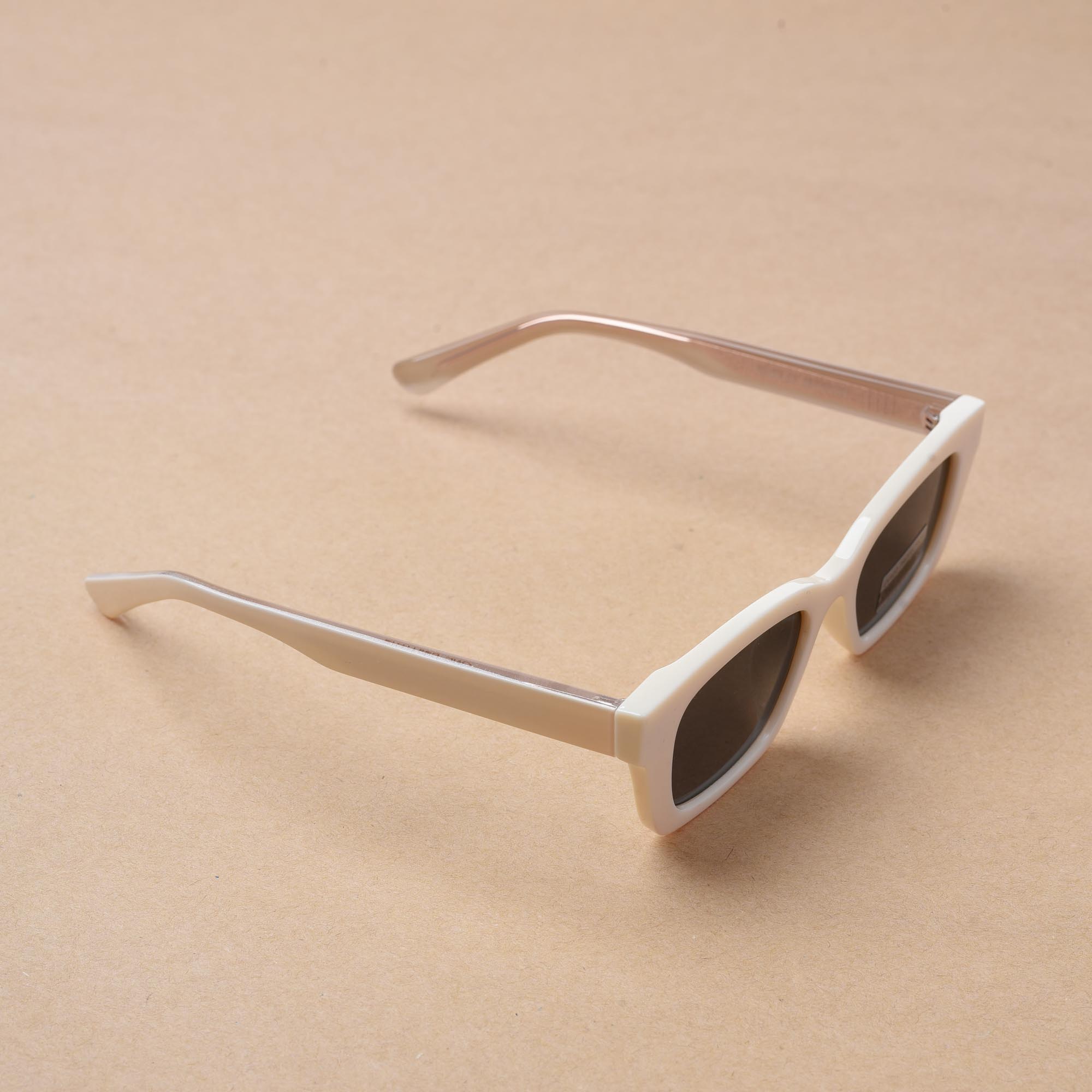 ONE BRILLIANT LOGAN SUNGLASSES - IVORY