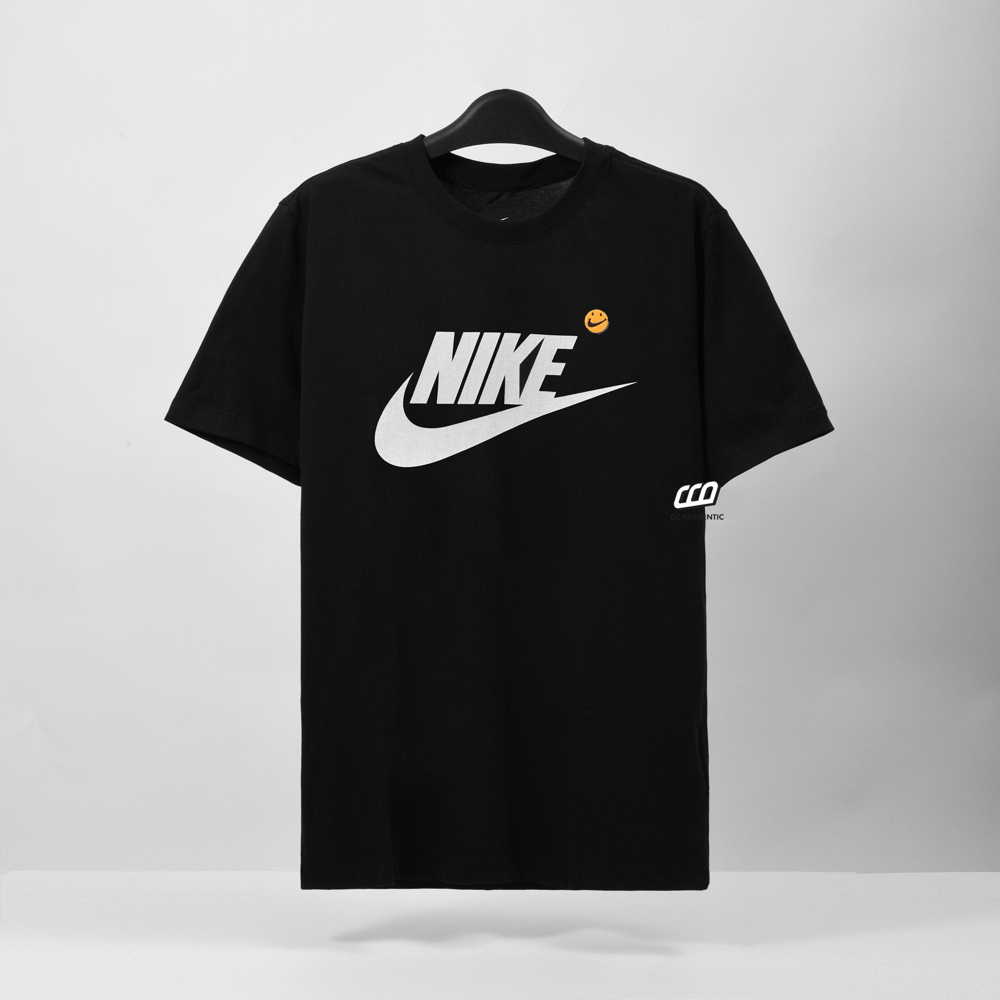 NIKE PREMIUM FUTURA SMILEY T-SHIRT - BLACK