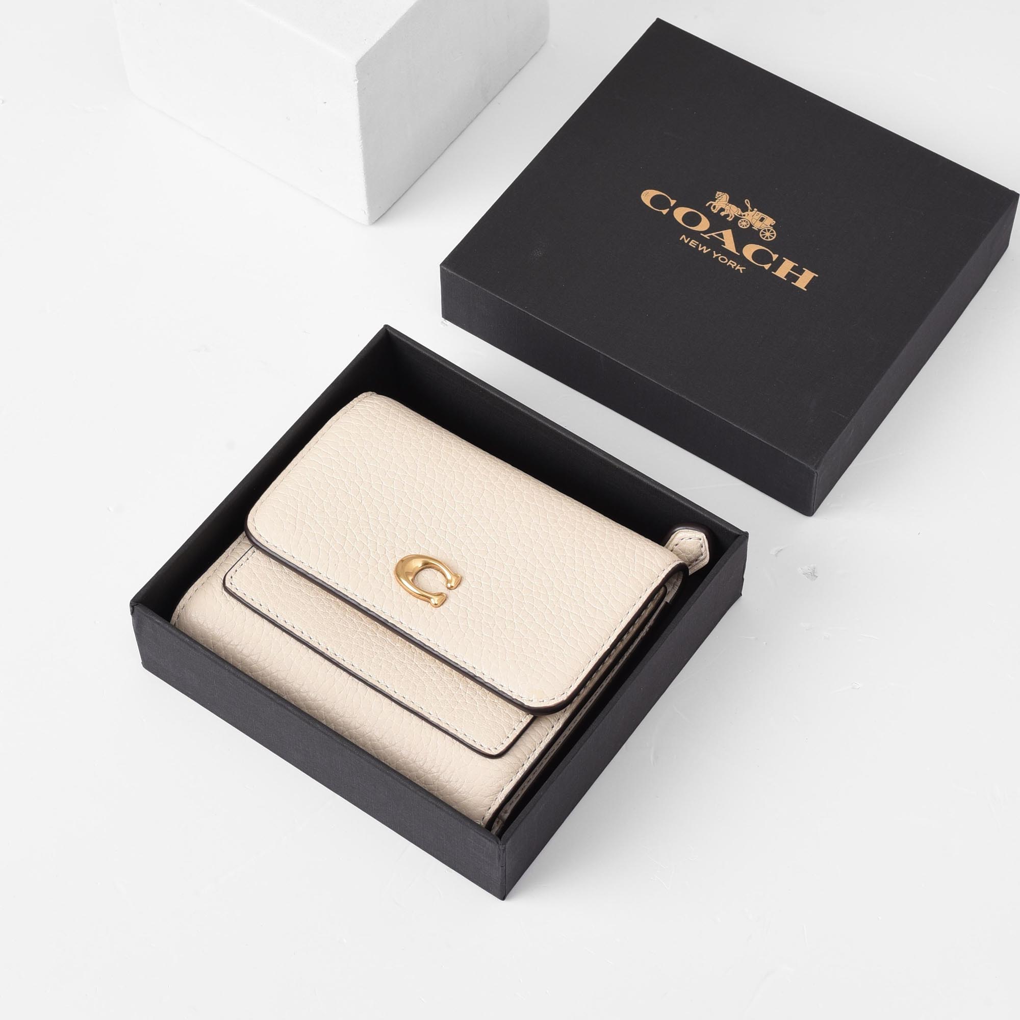 COACH MILA FLAP CHALK SMALL WALLET - CREAM