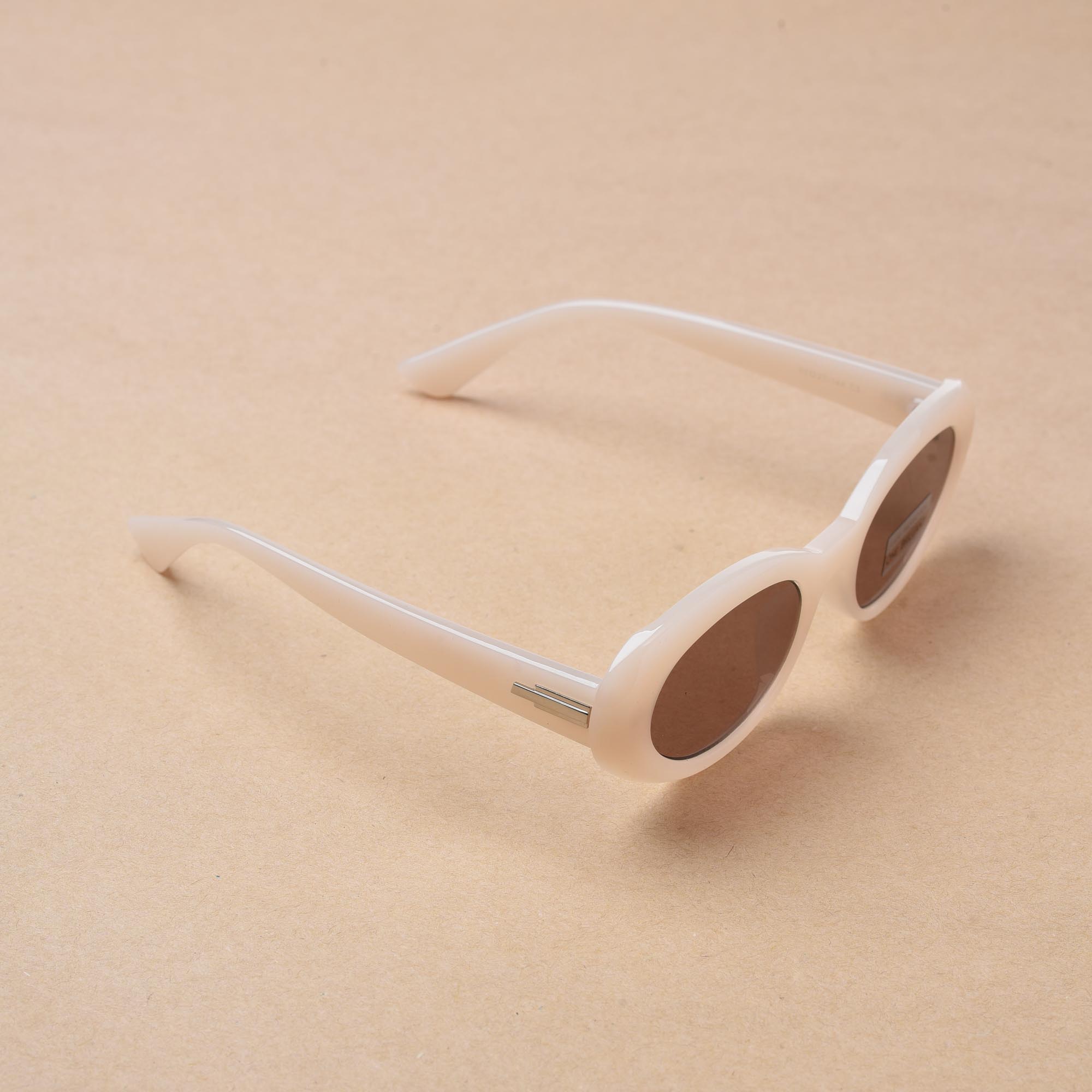 ONE BRILLIANT PIXIE SUNGLASSES - BEIGE