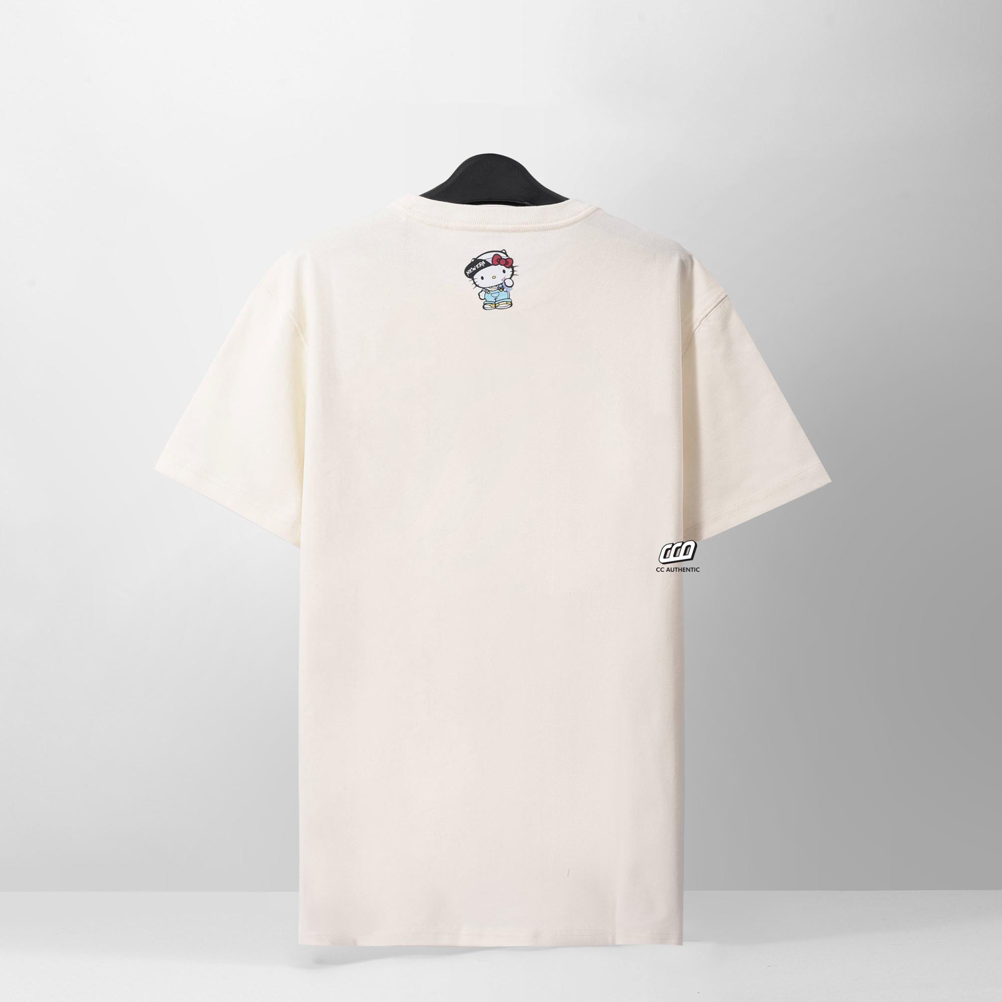 NEW ERA HELLO KITTY T-SHIRT - IVORY