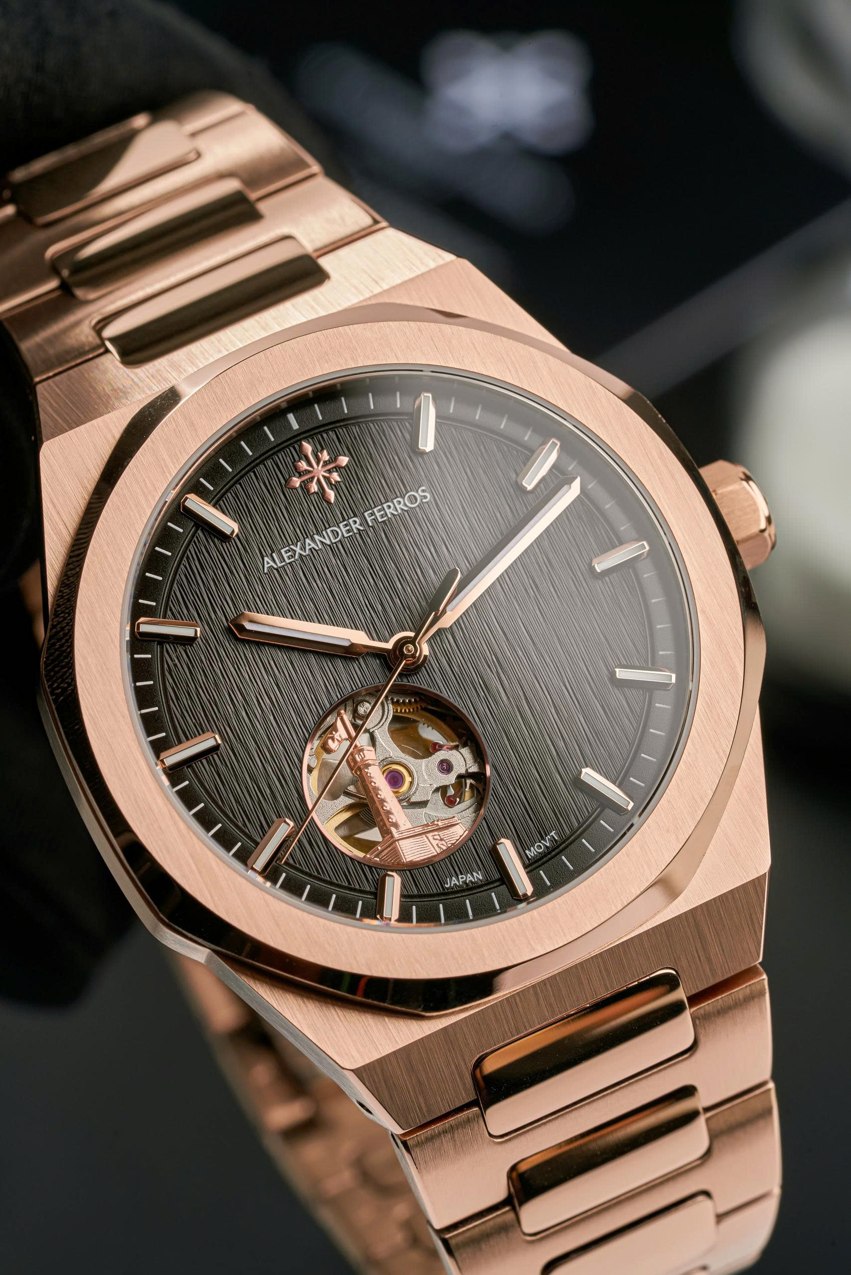 ĐỒNG HỒ NAM ALEXANDER FERROS 9292R/01 AUTOMATIC 39MM