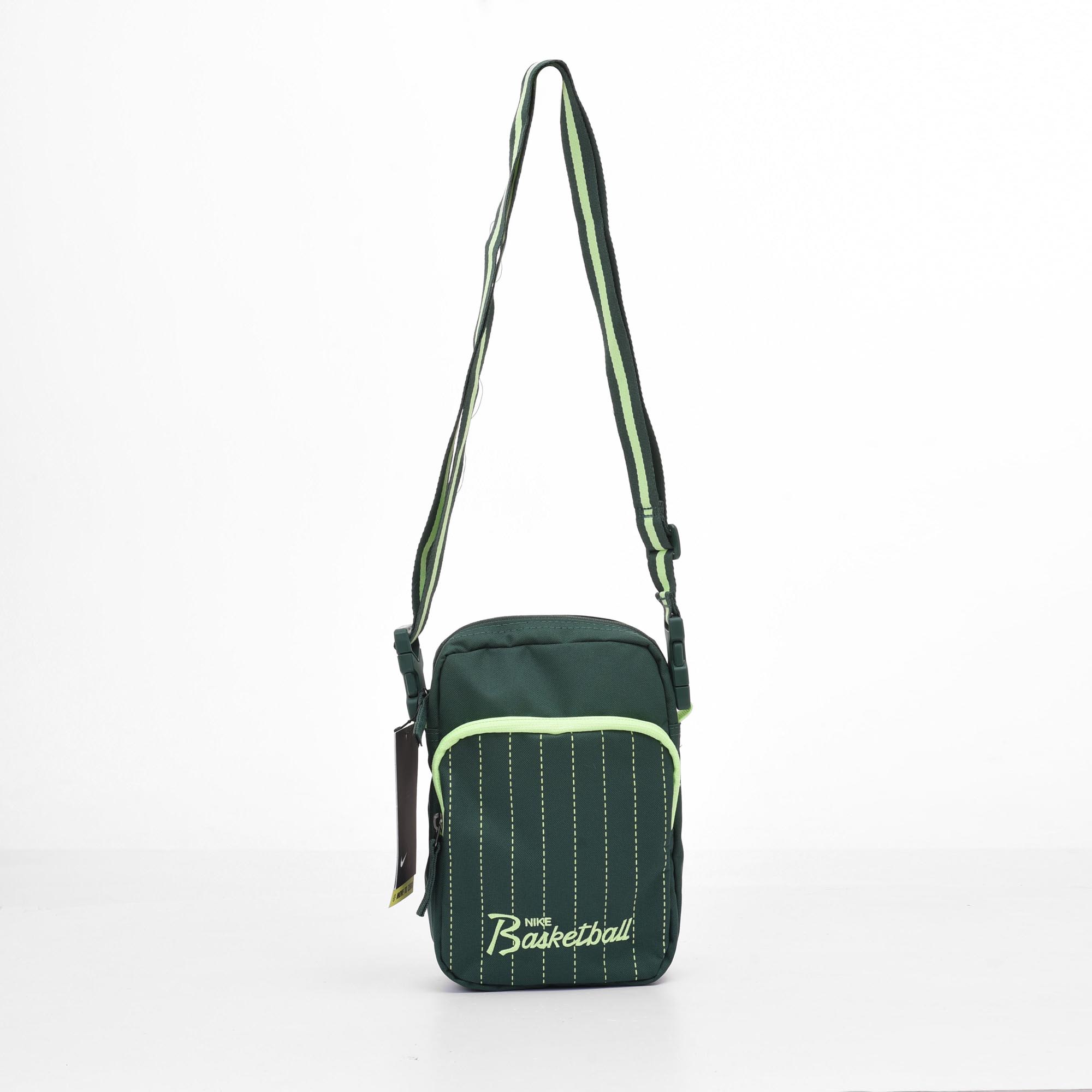 NIKE BASKETBALL HERITAGE CROSSBODY BAG - GREEN