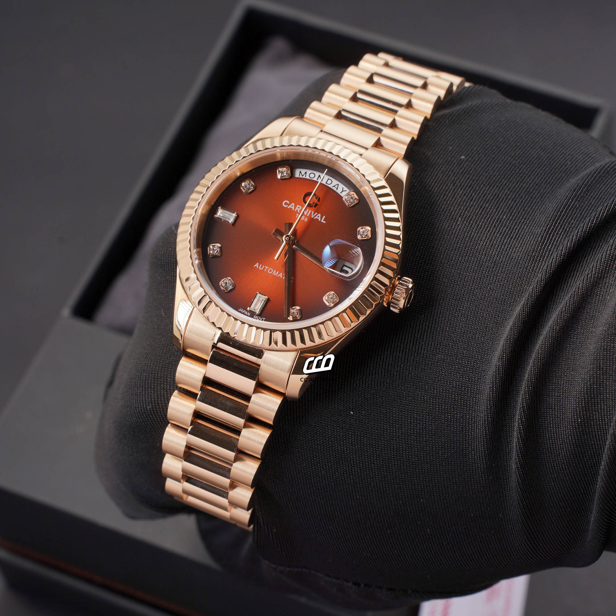 ĐỒNG HỒ NAM CARNIVAL 8239G VH N AUTOMATIC 38MM