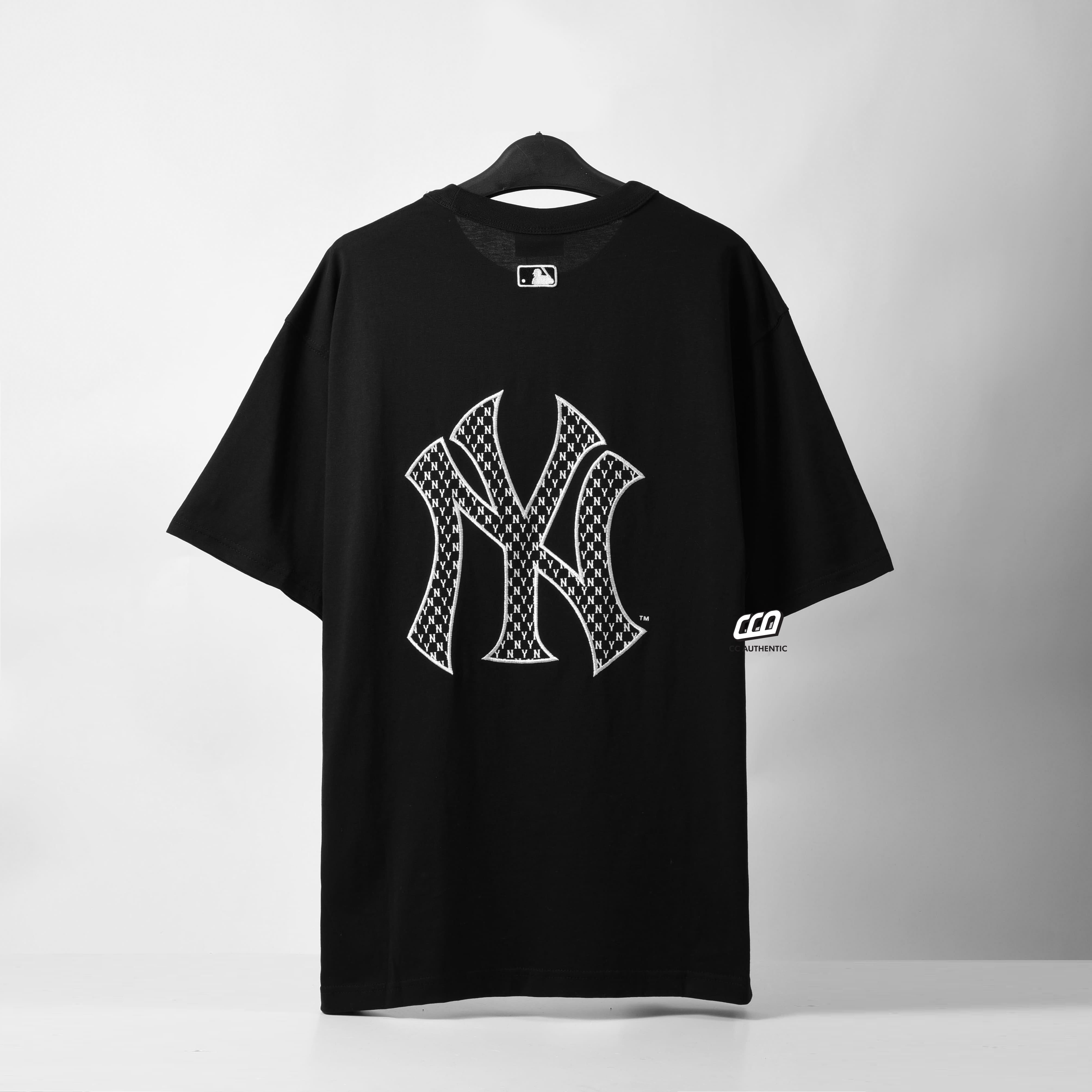 mlb monogram newyork yankees t-shirt - black