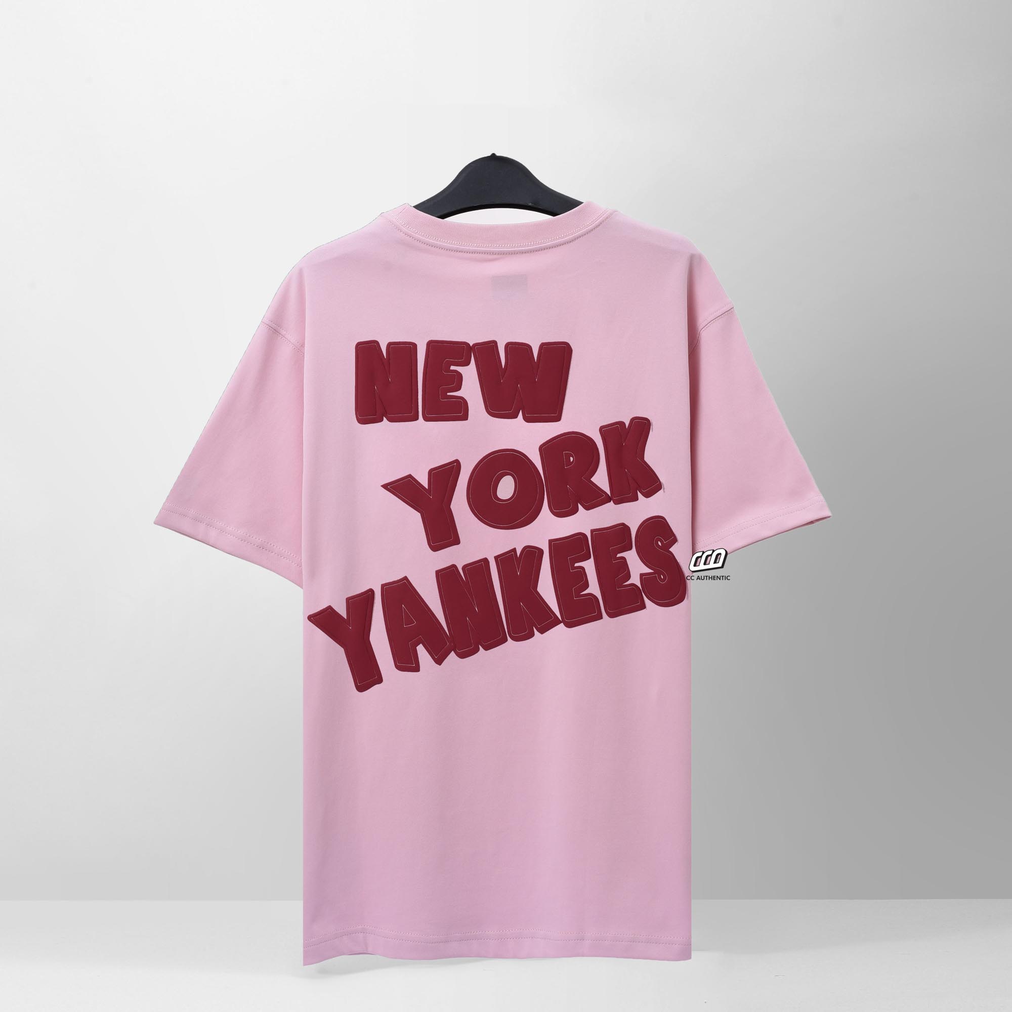 NEW ERA BIG LOGO NYYK T-SHIRT - PINK